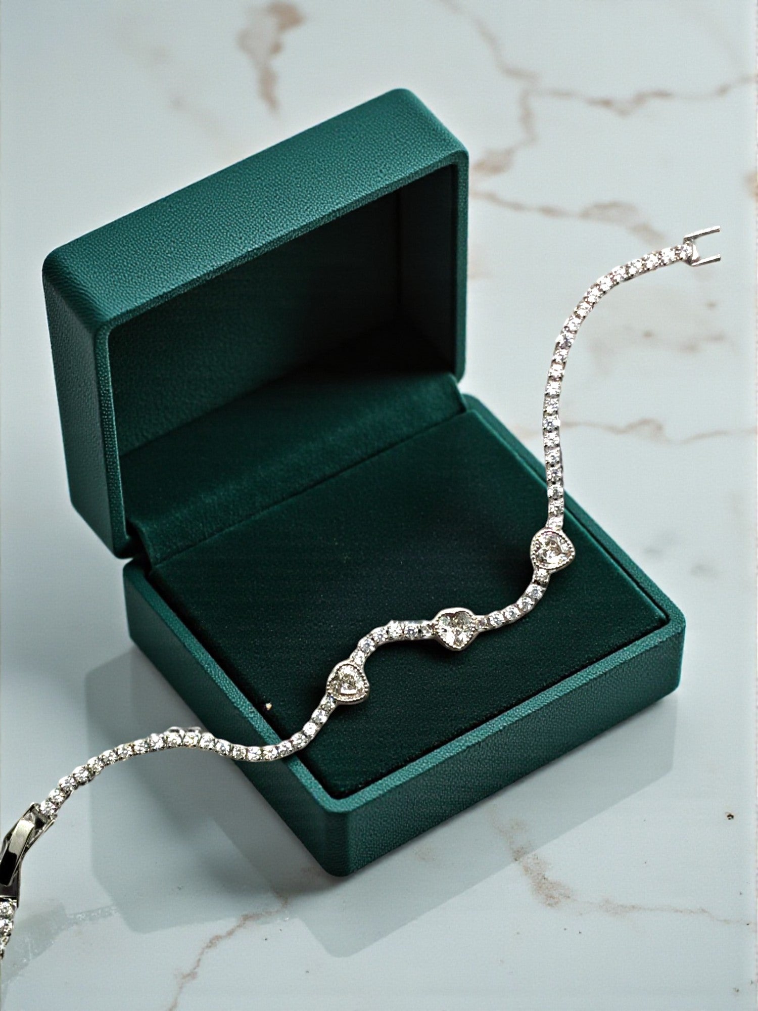 Kristal kalp model baget taşlı bileklik