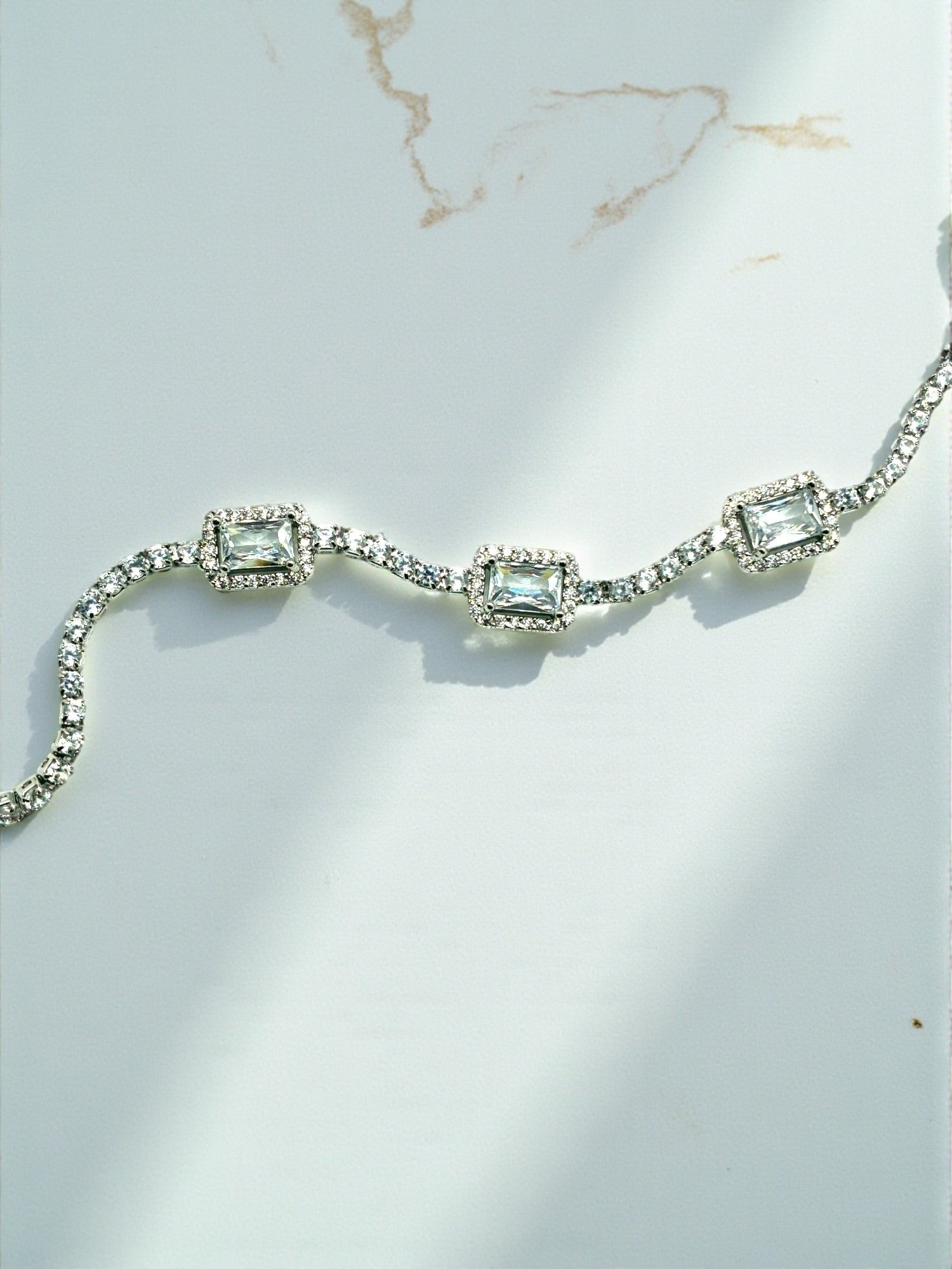 Kristal baget taşlı bileklik