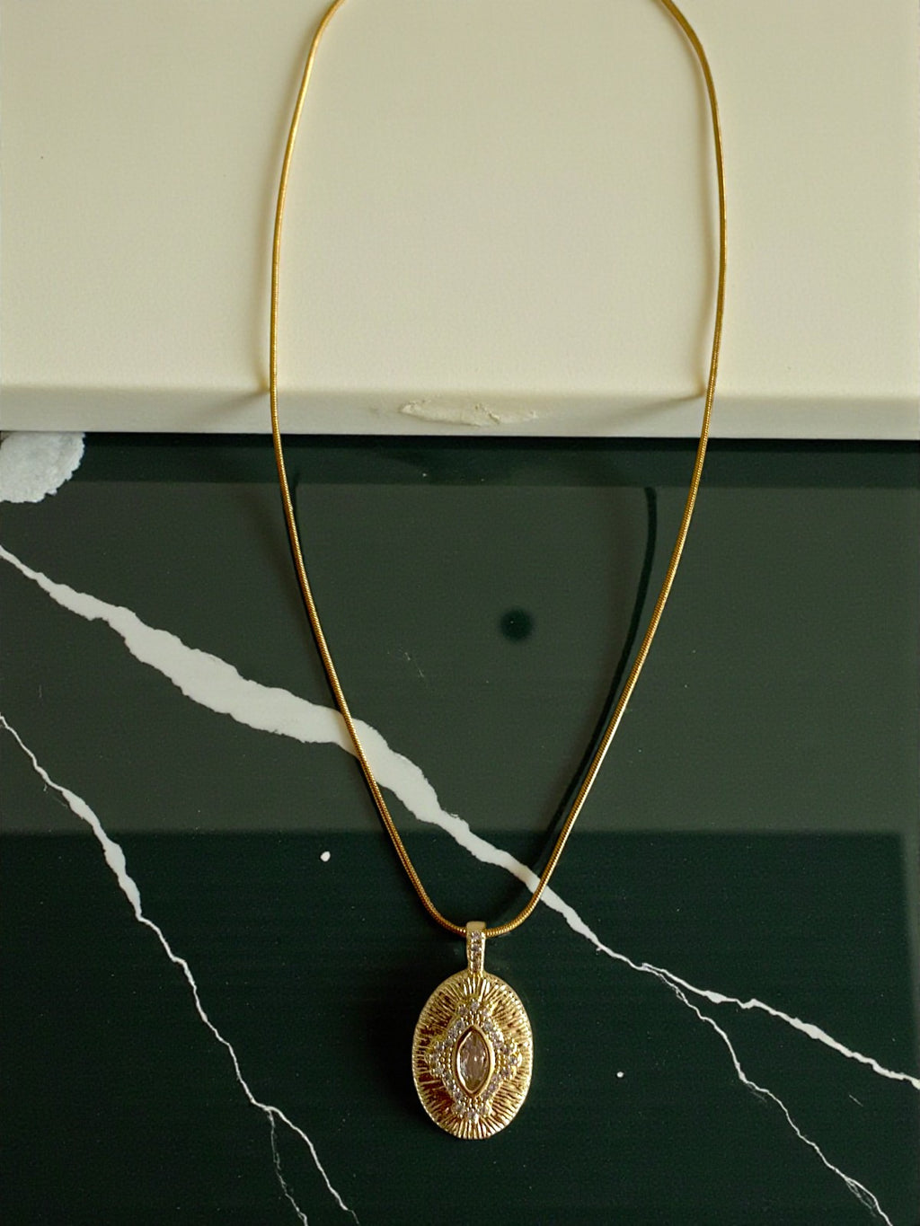 Amara Vintage Kolye